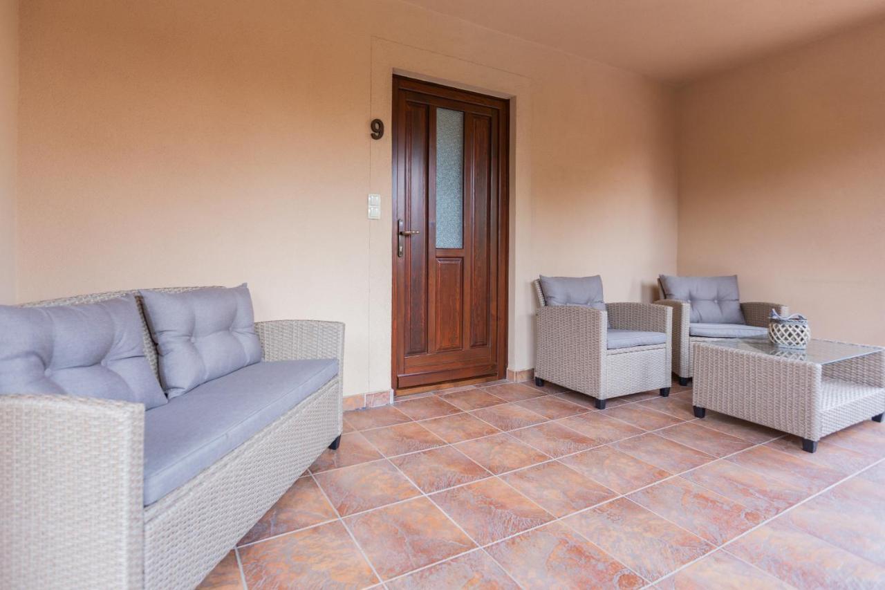 Vegvar Spa Apartman Gyula Bagian luar foto