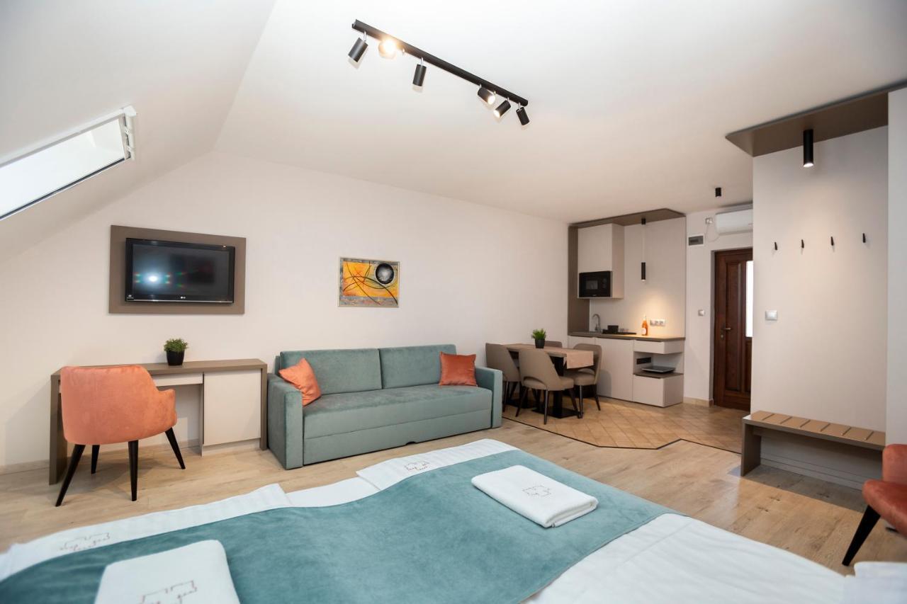 Vegvar Spa Apartman Gyula Bagian luar foto
