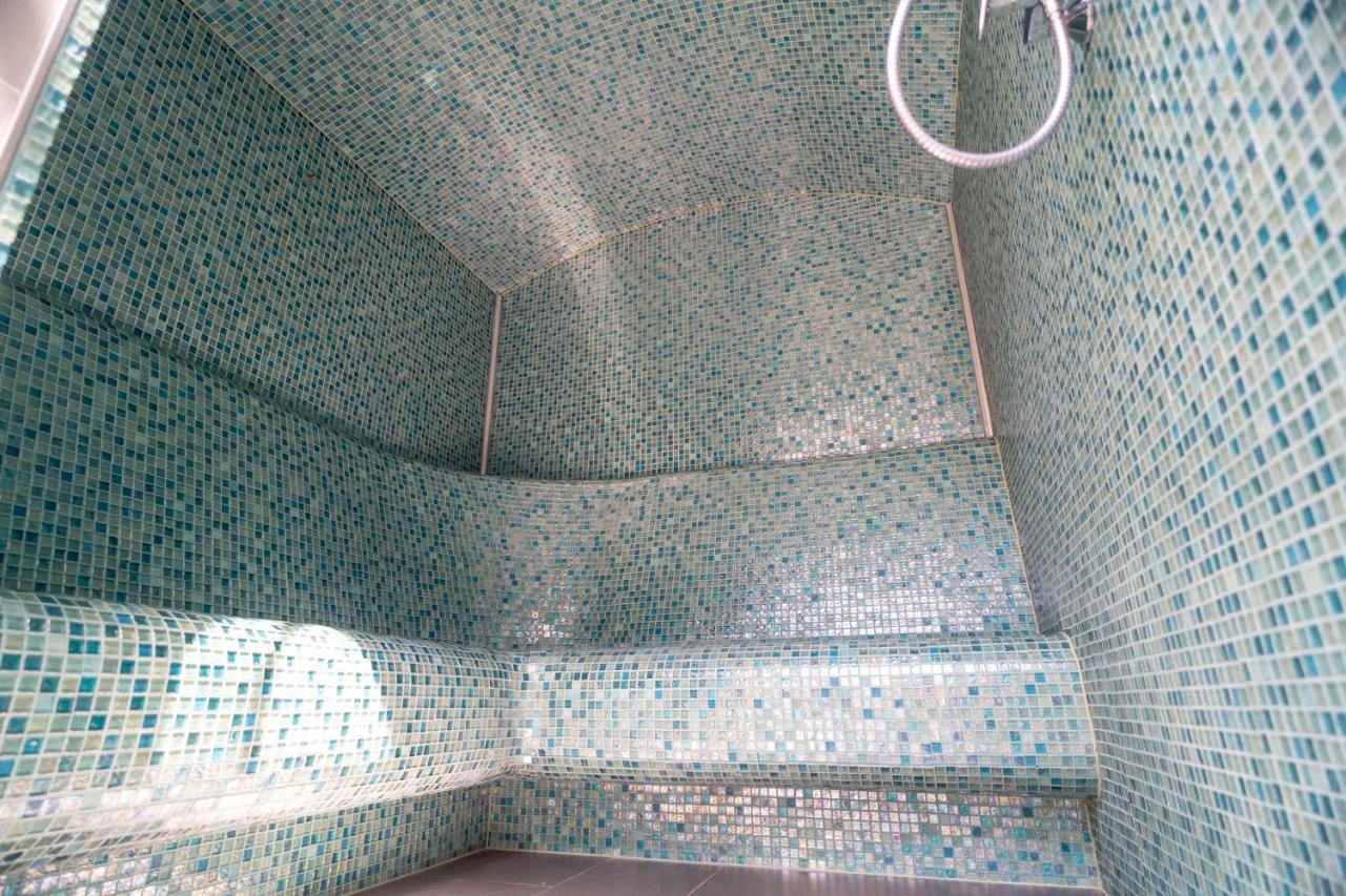 Vegvar Spa Apartman Gyula Bagian luar foto