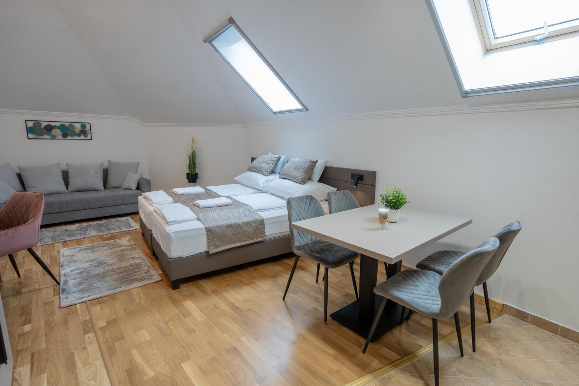Vegvar Spa Apartman Gyula Bagian luar foto