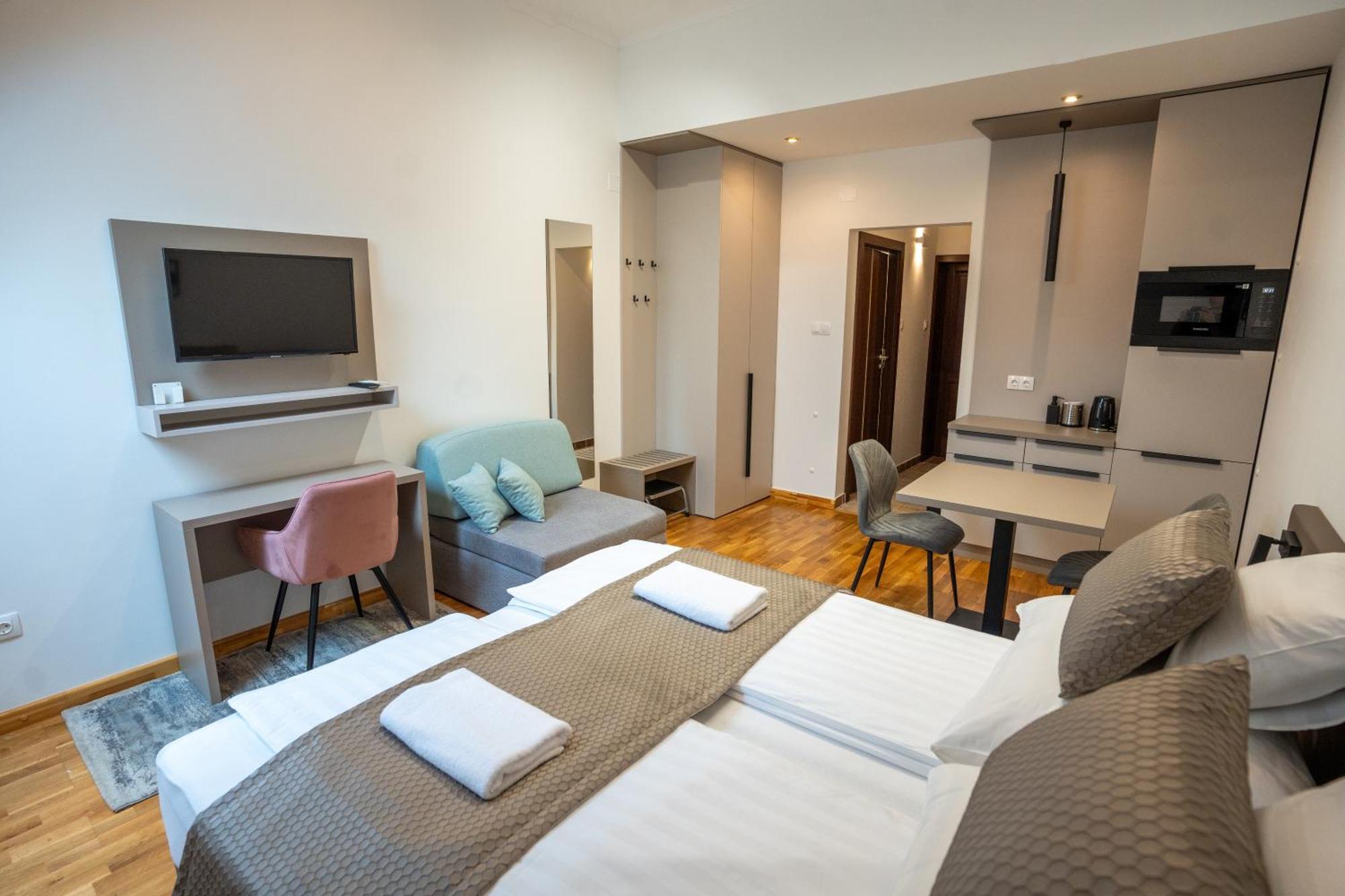 Vegvar Spa Apartman Gyula Bagian luar foto