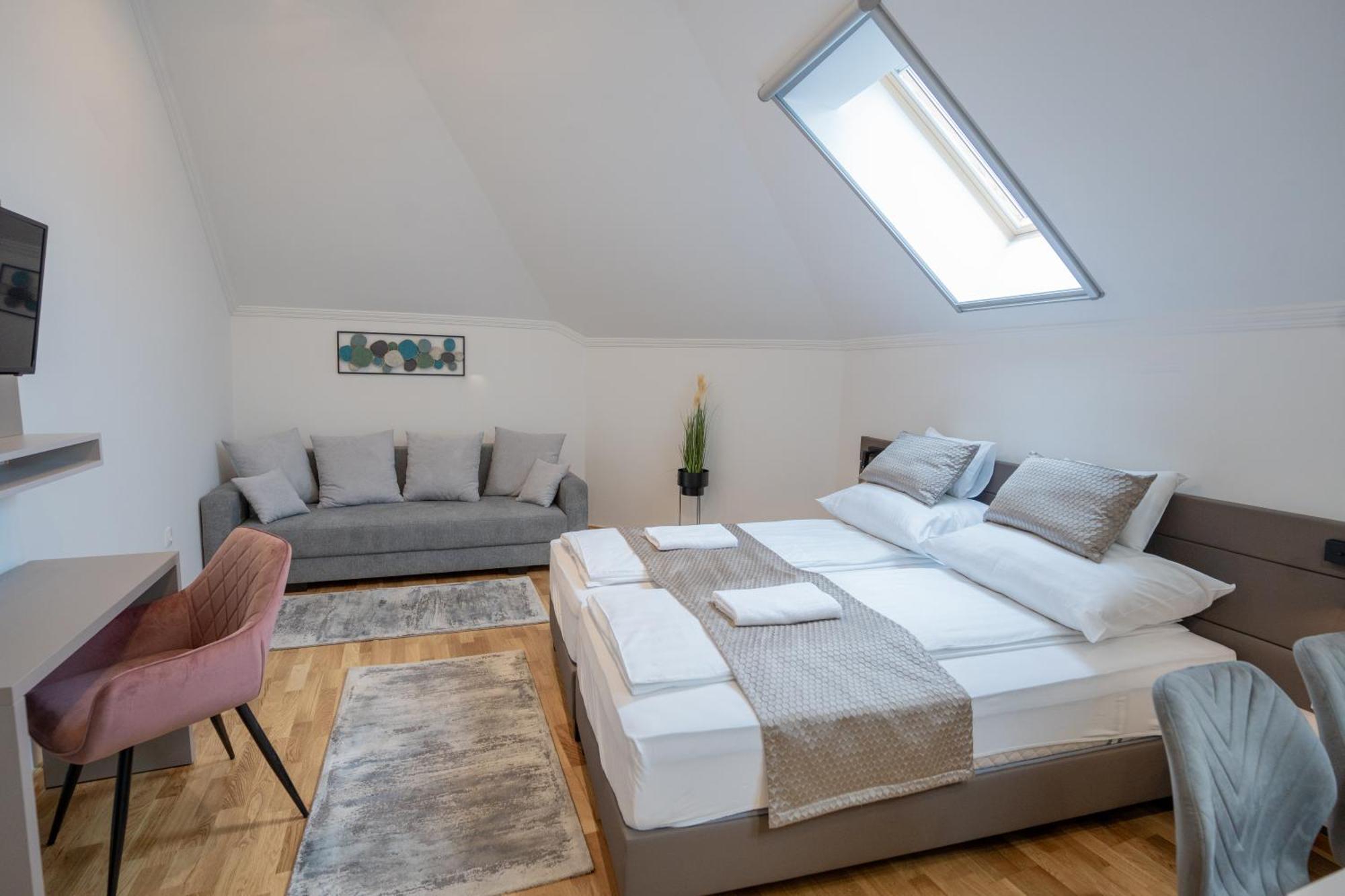Vegvar Spa Apartman Gyula Bagian luar foto